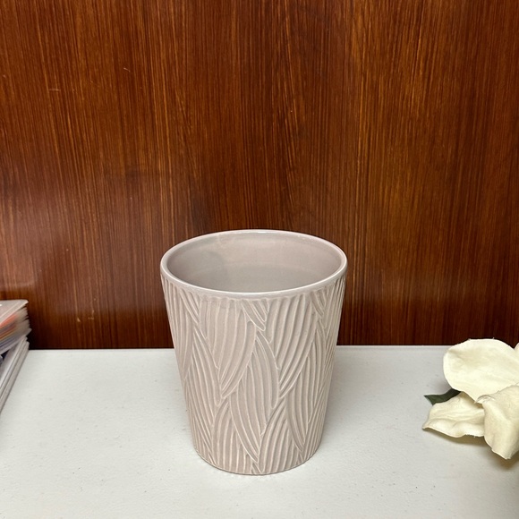 Indoor ceramic leaves engraved Planter pot - Picture 9 of 12